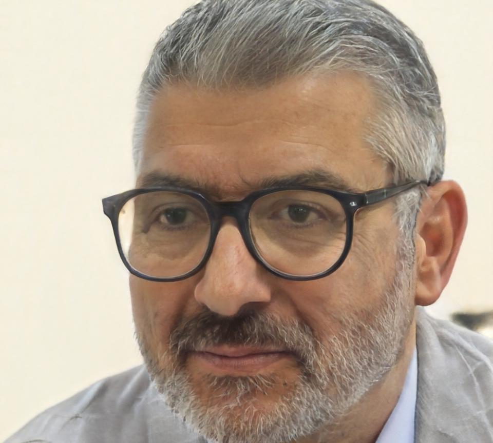 Ritratto di Celestino Marcheggiani, graphic designer specializzato in videogiochi mobile